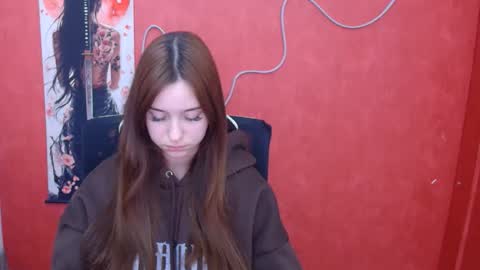 Snapshot of missmiamiss chatting on 01/11/26, 06:29 Mia online show from 01/11/26, 06:29