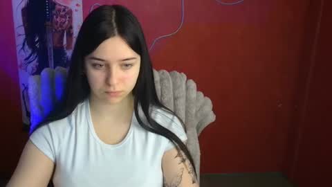 Snapshot of missmiamiss chatting on 04/24/26, 11:12 Mia online show from 04/24/26, 11:12