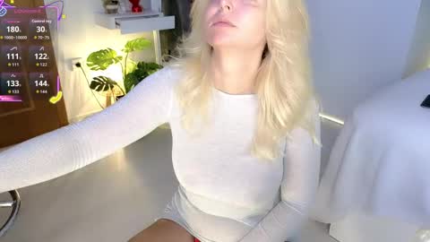 Mia online show from 09/20/25, 09:21