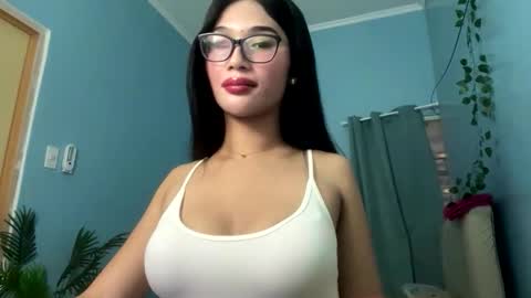 missminervaa online show from 10/08/25, 02:14