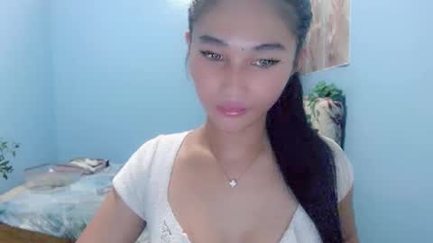 missminervaa online show from 03/19/26, 04:22