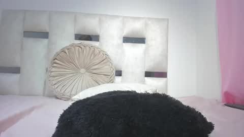 missnatasha05 online show from 09/10/25, 11:49