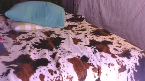 Snapshot of missnewxxx chatting on 11/12/25, 02:23 Anastacia online show from 11/12/25, 02:23