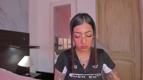 insta miss nickeloo online show from 01/11/25, 04:46