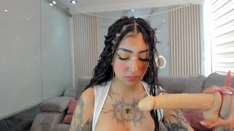 insta miss nickeloo online show from 01/14/25, 06:49