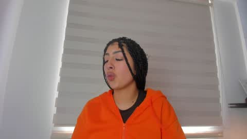 insta miss nickeloo online show from 01/27/25, 05:37