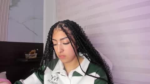 insta miss nickeloo online show from 02/11/25, 11:44