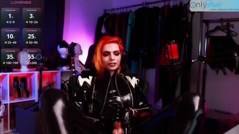 Snapshot of missnocturnal chatting on 01/19/25, 09:55 Nocturnal online show from 01/19/25, 09:55