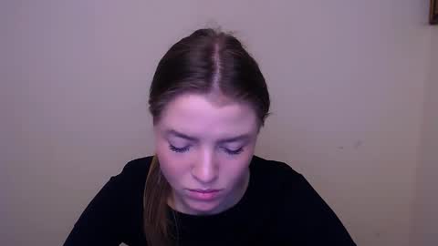 Olivia online show from 02/12/25, 09:31