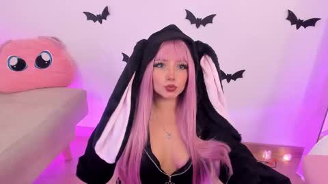 Pau Giraldo online show from 10/18/25, 02:58