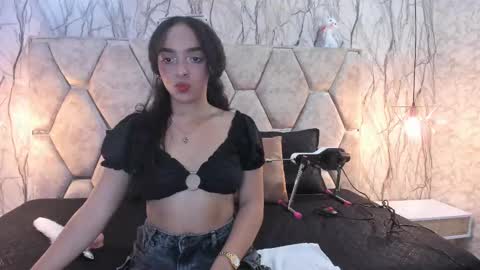 Sara  online show from 01/05/25, 05:41