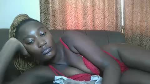 Snapshot of missprettygal chatting on 03/19/26, 01:37 pretty gal online show from 03/19/26, 01:37