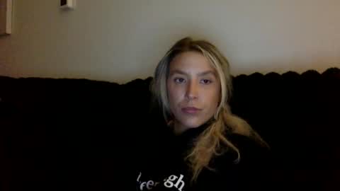 Snapshot of misss_alyssaaa chatting on 05/18/26, 02:07 Alyssa online show from 05/18/26, 02:07