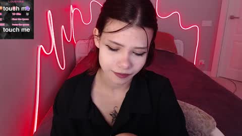 Snapshot of misssfoxyy chatting on 06/05/26, 07:14 Miss Mila online show from 06/05/26, 07:14