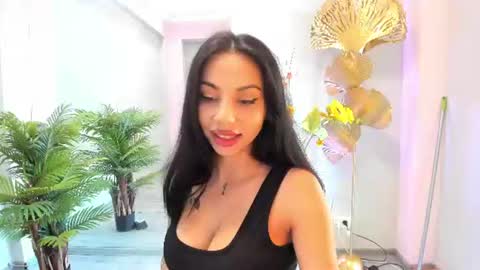 Sienna online show from 06/30/26, 04:13