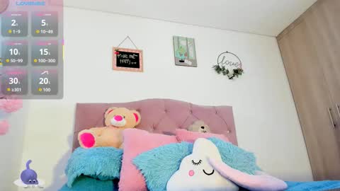 Snapshot of misssofiia_7 chatting on 10/18/25, 03:09 ... Independent model online show from 10/18/25, 03:09