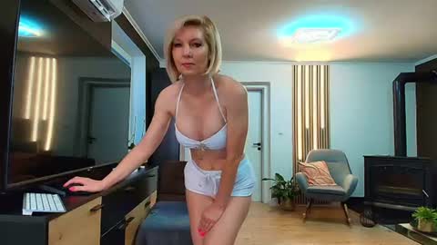 misstayaxxx online show from 06/15/26, 03:31