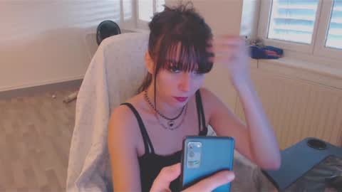missthon online show from 12/06/24, 11:33