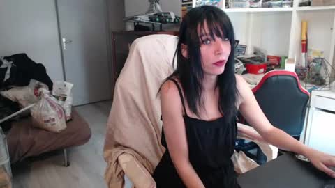 missthon online show from 06/25/26, 08:52