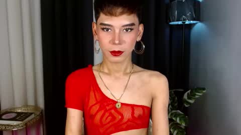 Stella online show from 09/21/25, 08:27