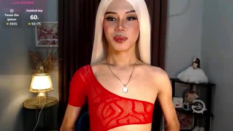 Stella online show from 10/08/25, 03:09