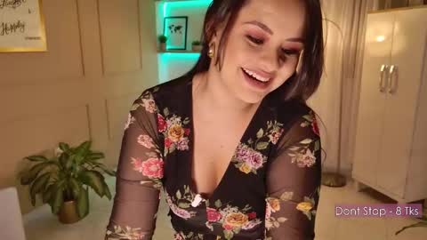 Valentina online show from 09/30/25, 11:43