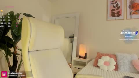 Snapshot of missvaleriaa chatting on 09/30/25, 12:54 Valeria Davila online show from 09/30/25, 12:54