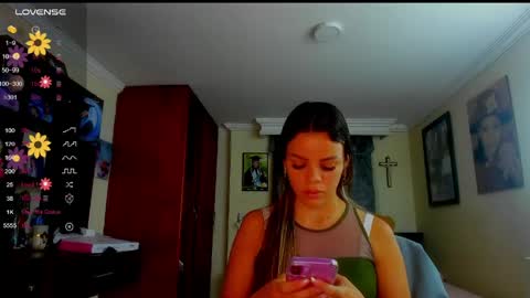missvalery1 online show from 05/28/26, 10:40