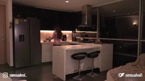 Snapshot of missvalery_1 chatting on 07/09/26, 10:08 OF online show from 07/09/26, 10:08