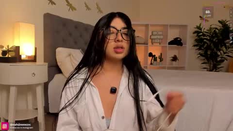 Snapshot of missvancouver_ chatting on 03/27/26, 01:00 Mafe Jimenez online show from 03/27/26, 01:00