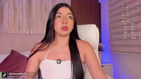 Snapshot of missvancouver_ chatting on 06/04/26, 11:22 Mafe Jimenez online show from 06/04/26, 11:22