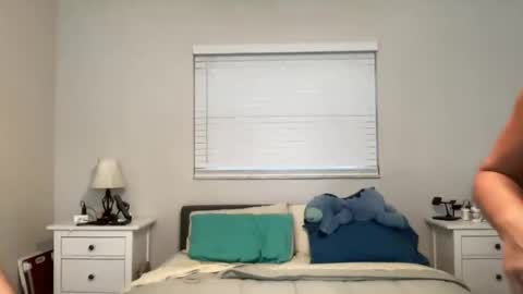 Snapshot of missveronicajaymes chatting on 05/28/26, 12:08 Miss Veronica Jaymes online show from 05/28/26, 12:08