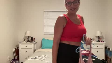 Snapshot of missveronicajaymes chatting on 05/29/26, 12:41 Miss Veronica Jaymes online show from 05/29/26, 12:41