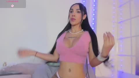 Snapshot of missvioleta_ chatting on 12/01/25, 02:00 Violetta online show from 12/01/25, 02:00