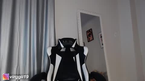 missvirggii online show from 09/17/25, 10:11