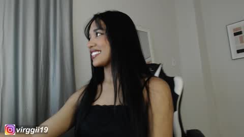 missvirggii online show from 10/10/25, 09:47