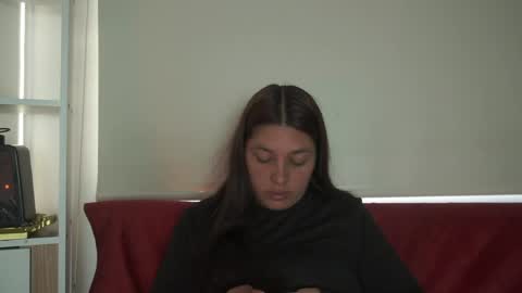 Pau OFmissweetpeach online show from 04/19/26, 10:23