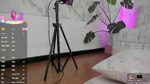 Pau OFmissweetpeach online show from 07/25/26, 10:24