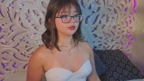 Snapshot of missy_taylor_ chatting on 10/04/25, 09:02 Missy online show from 10/04/25, 09:02