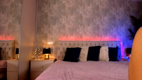 Raisa online show from 11/28/25, 09:56