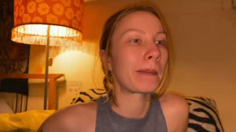 Zlata online show from 03/05/25, 04:02