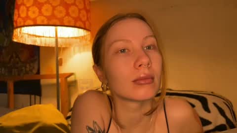 Zlata online show from 03/06/25, 06:19