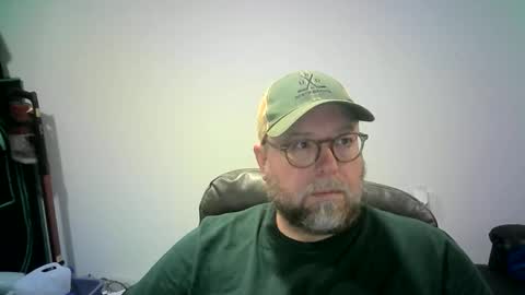 Snapshot of mister_happy567 chatting on 09/23/25, 03:53 Mr. Happy online show from 09/23/25, 03:53