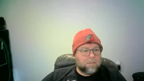 Snapshot of mister_happy567 chatting on 11/04/25, 06:29 Mr. Happy online show from 11/04/25, 06:29