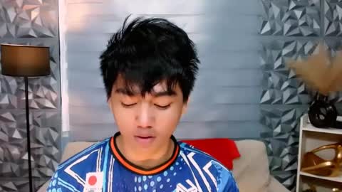 SAINT SACHI  will make your day  online show from 12/18/24, 01:02