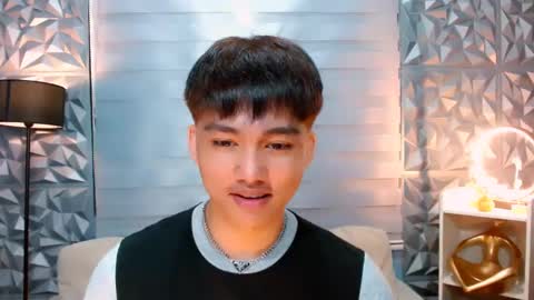 SAINT SACHI  will make your day  online show from 02/03/25, 02:45