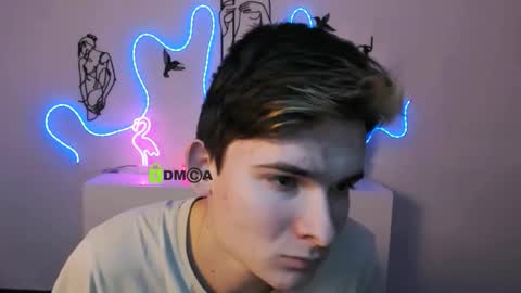 Snapshot of mister_vice chatting on 12/17/25, 12:27 mister_vice online show from 12/17/25, 12:27