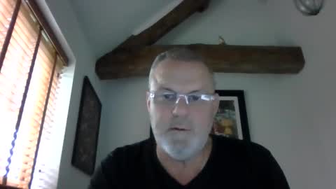 Snapshot of misterblivs chatting on 11/15/25, 01:18 Misterblivs online show from 11/15/25, 01:18