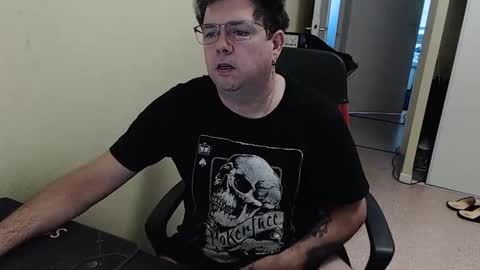 Snapshot of mistercoeur1 chatting on 12/30/24, 08:10 mistercoeur online show from 12/30/24, 08:10