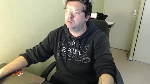 Snapshot of mistercoeur1 chatting on 01/26/25, 10:12 mistercoeur online show from 01/26/25, 10:12